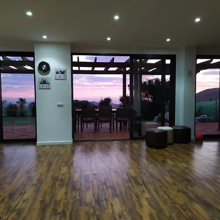 Casa Zoe 빌라 아로나